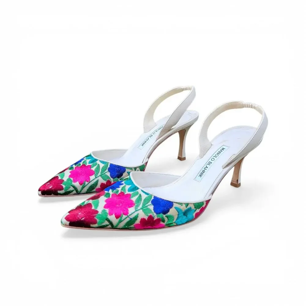 Manolo Blahnik Kitten Heels Embroidered Slingback - Size 39 EU - Picture 2 of 9